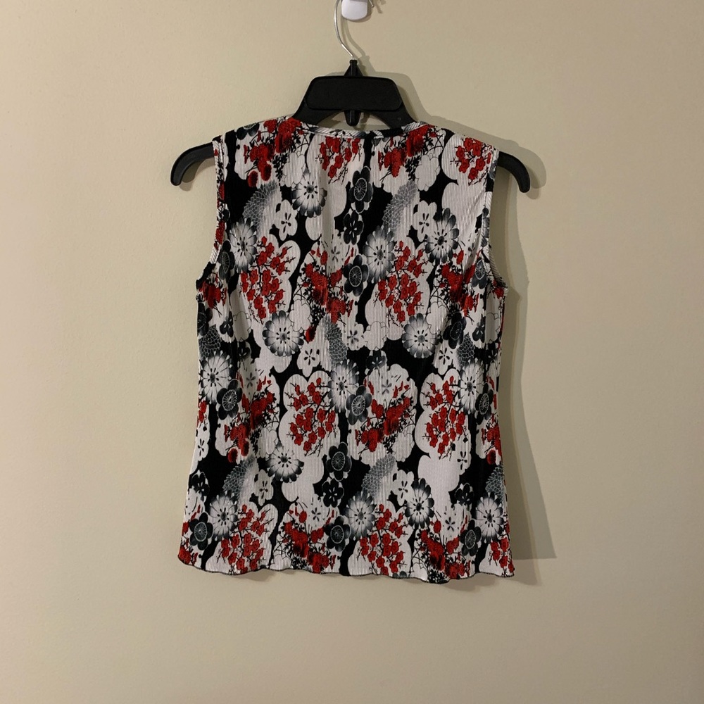 Brittany Black Sleeveless Top - Picture 4 of 11
